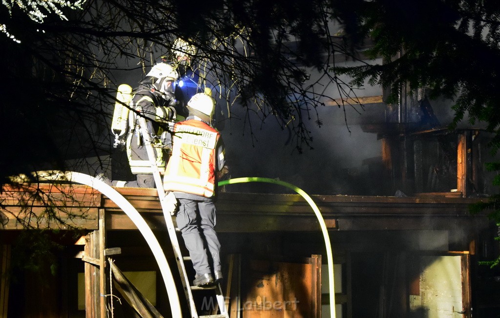 Grossfeuer Einfamilienhaus Siegburg Muehlengrabenstr P0104.JPG - Miklos Laubert